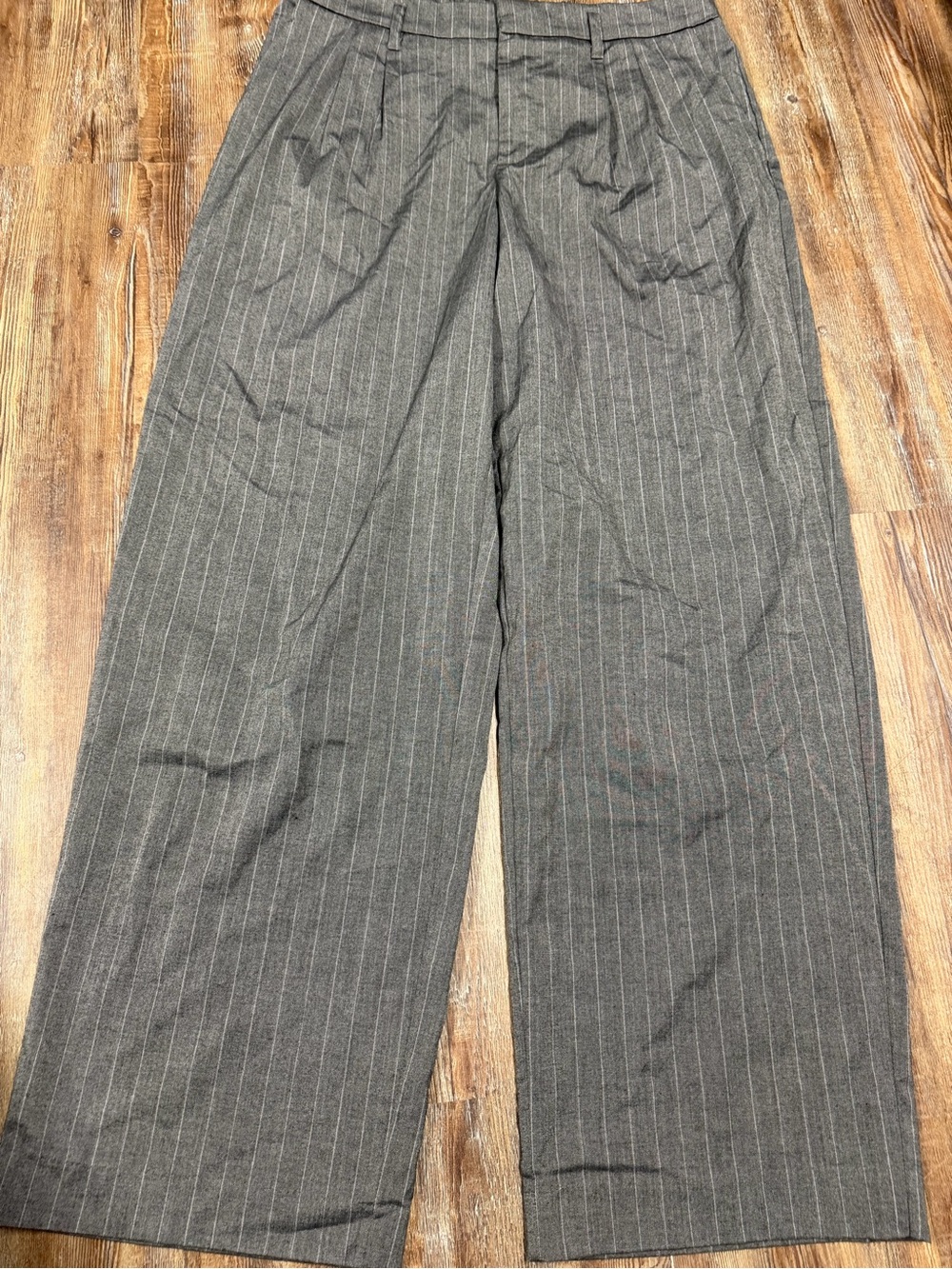 A New Day gray pinstripe wide trouser leg pants in a size 12
